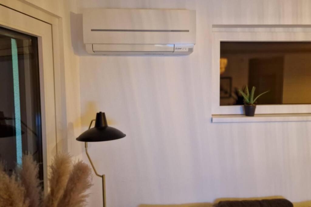 Suite Prestige Logement Neuf Avec Spa Et Ecran De Cinema En Rez De Jardin Colmar Bagian luar foto
