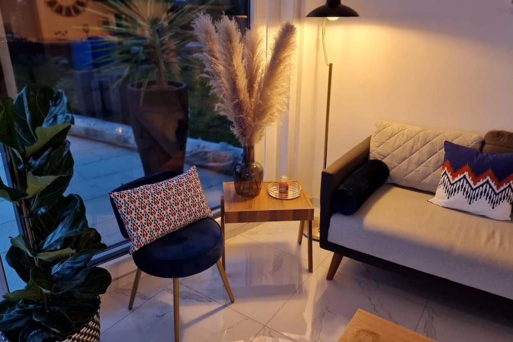 Suite Prestige Logement Neuf Avec Spa Et Ecran De Cinema En Rez De Jardin Colmar Bagian luar foto